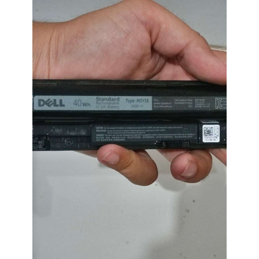 Baterai Laptop Dell M5Y1K Original Copotan