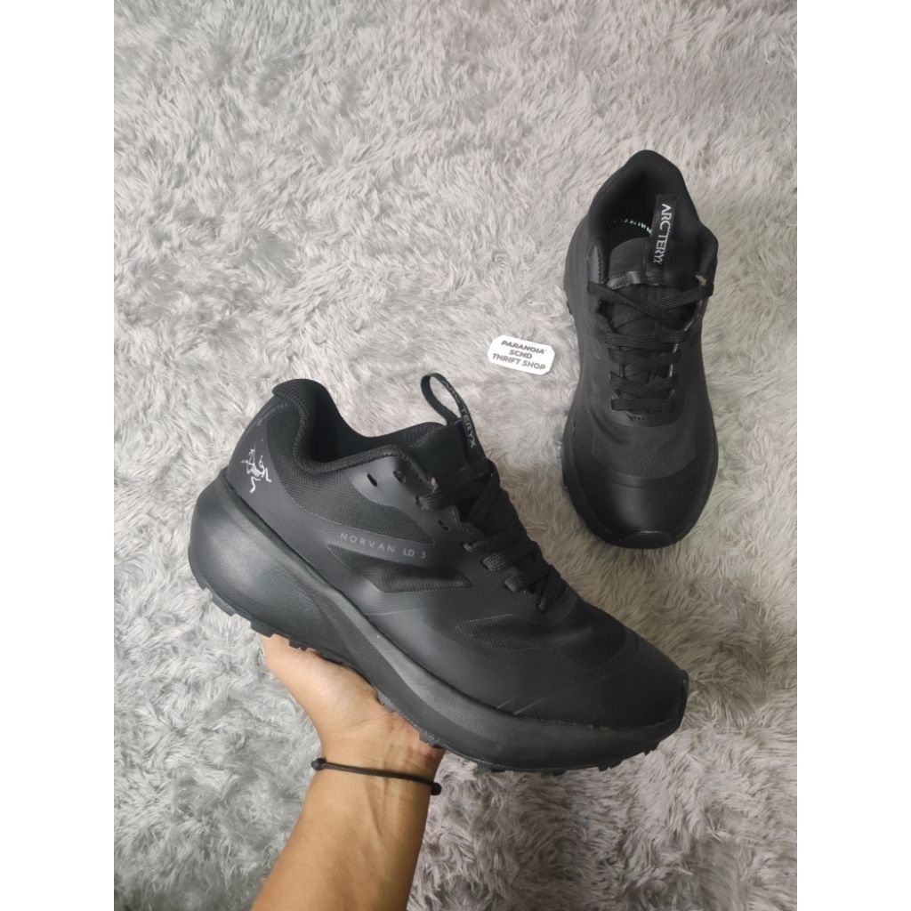 Arcteryx Norvan LD 3 Black sz 39