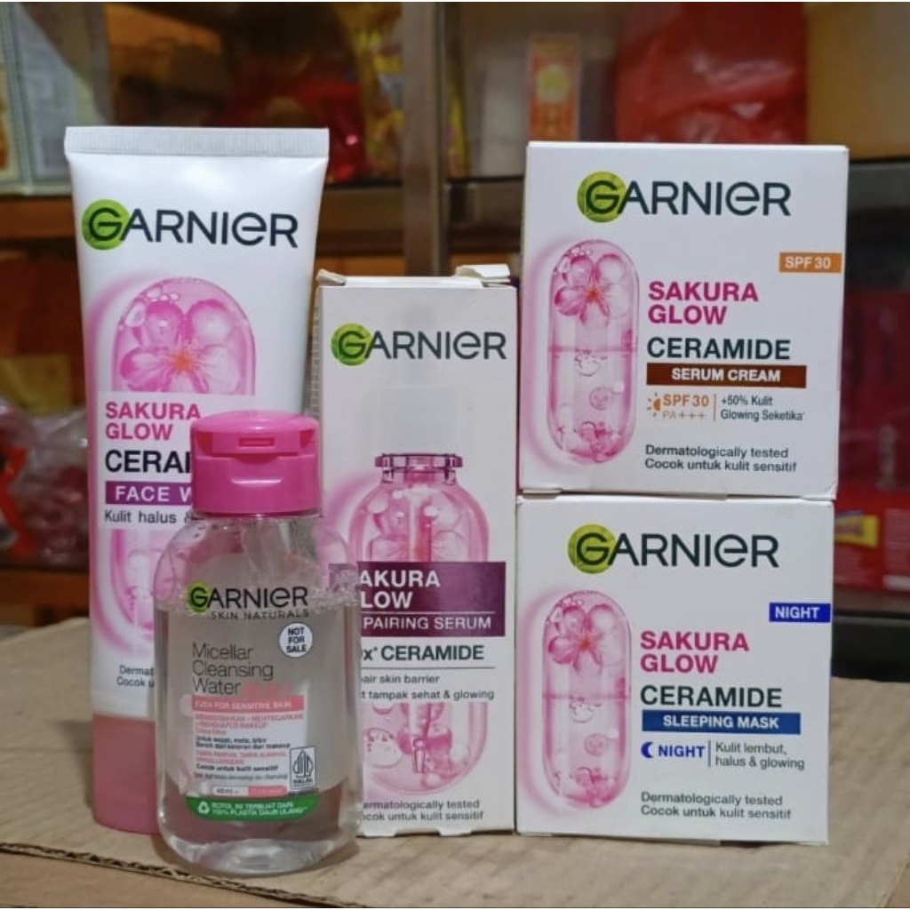 (Paket Komplit)Garnier Sakura Glow Hyaluron(1set)5 item