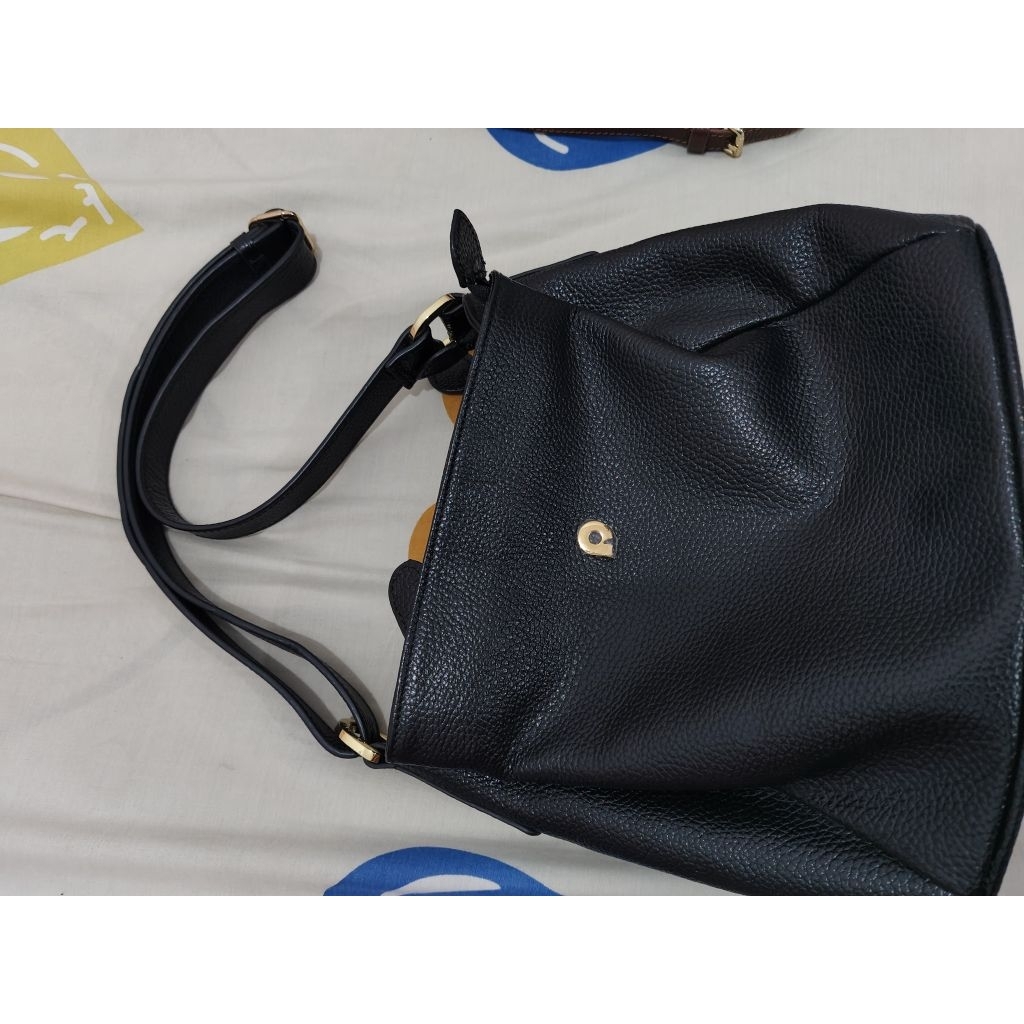 JUAL TAS PAPILLON PRELOVED K3277 HITAM