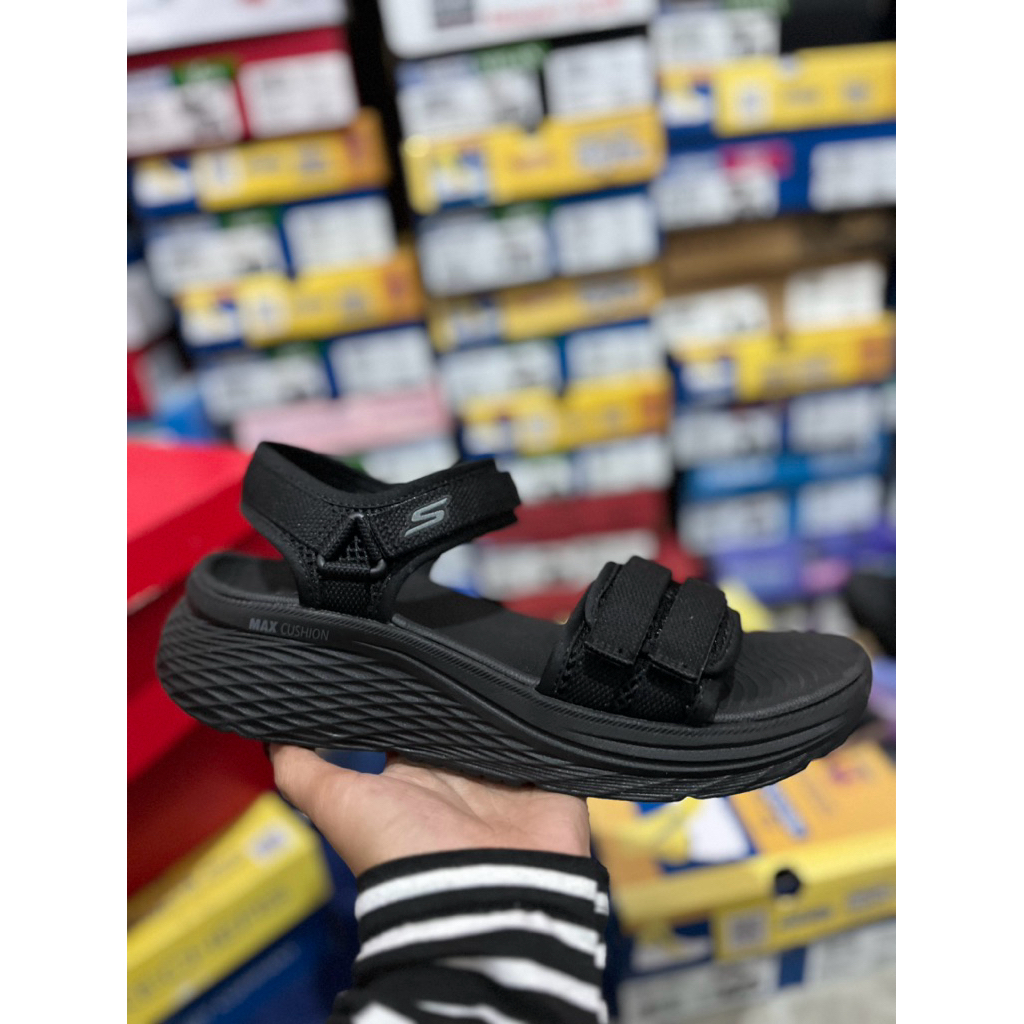 Skechers max sandal full hitam 39/26 cm
