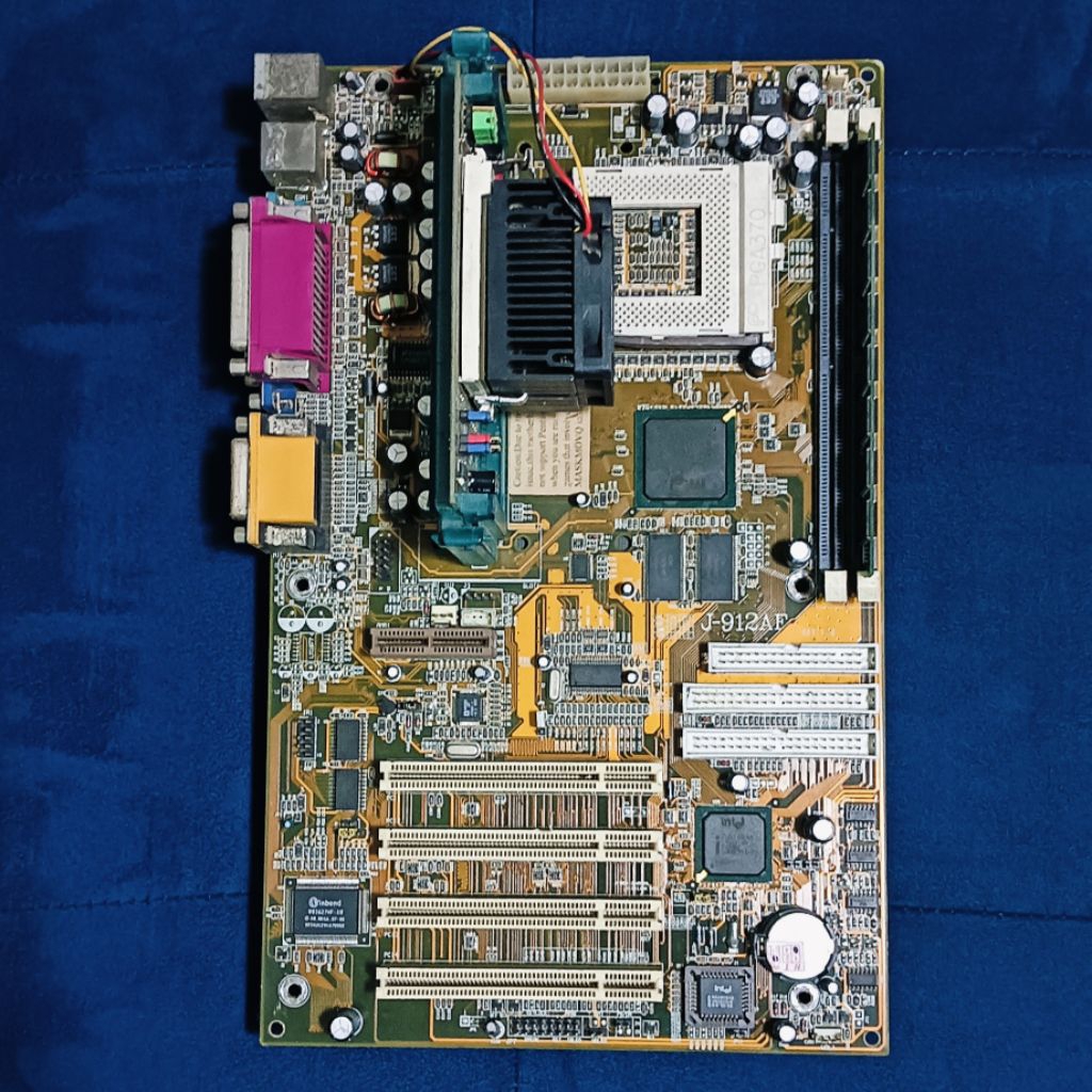 Motherboard Pentium 3 + Prosesor + SDRAM