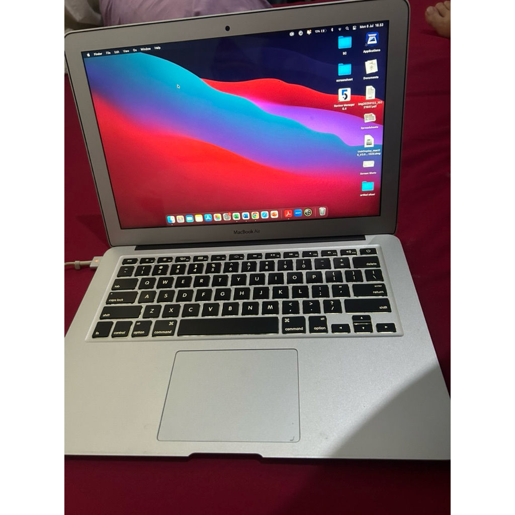 Macbook air 2017 8/128 GB (IBOX)