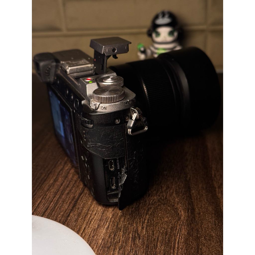 Lumix GX85 Kit 12-32mm + Lumix Lensa 25mm 1.7