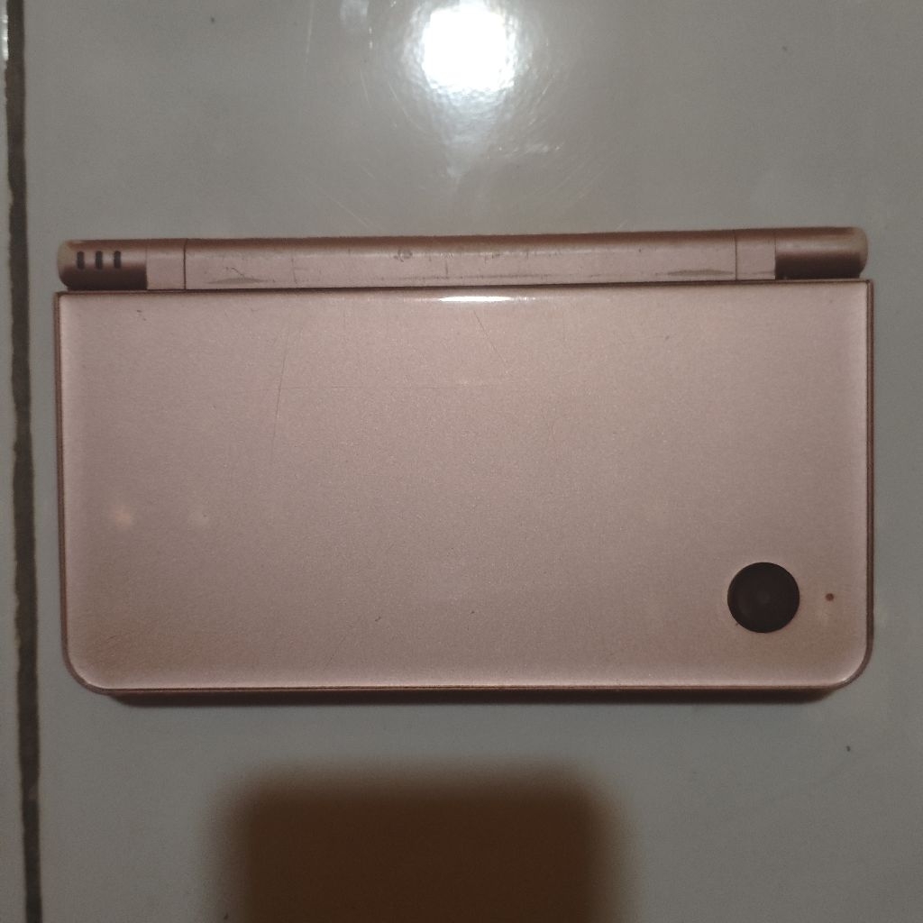 Nintendo DSI XL