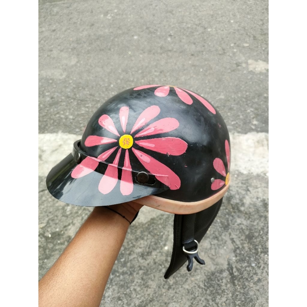 Helm Chip Jadul