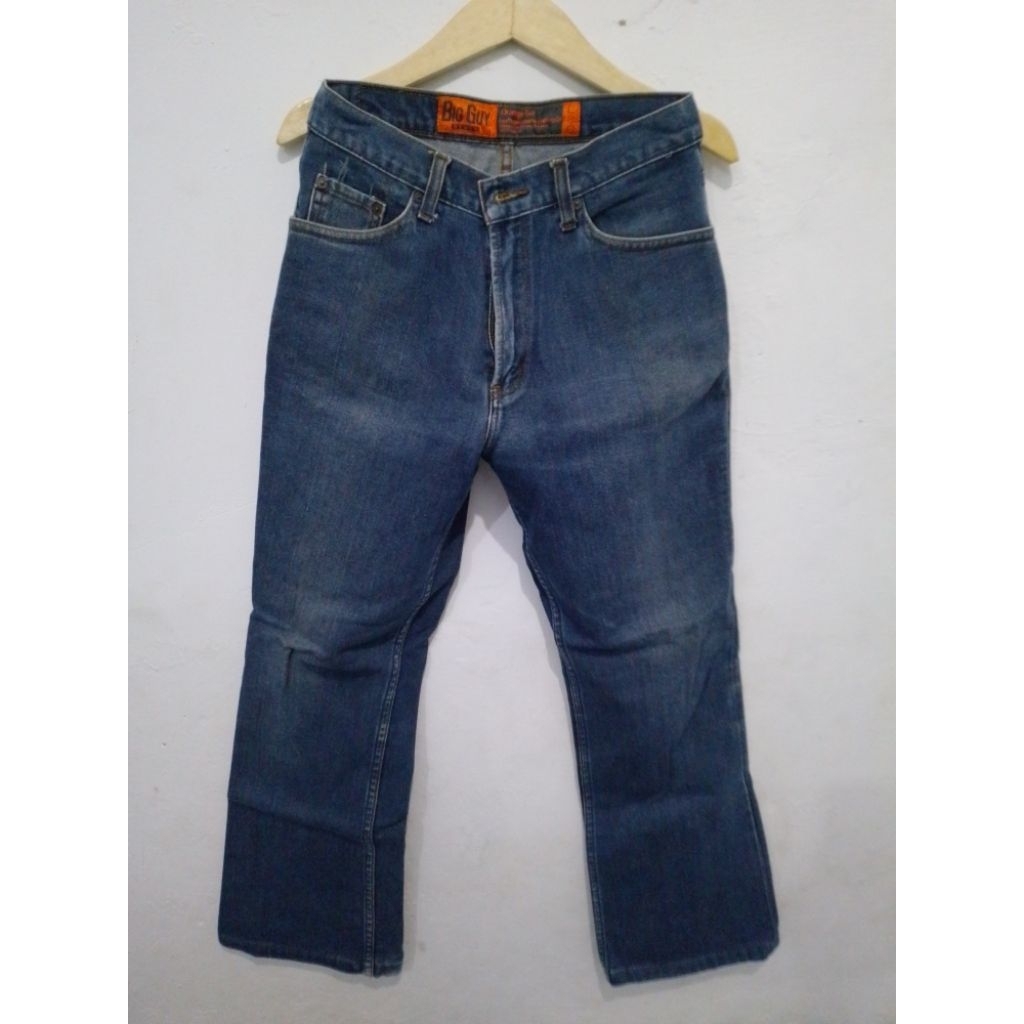 Preloved Celana Jeans Cutbray Merk Lea Size 32