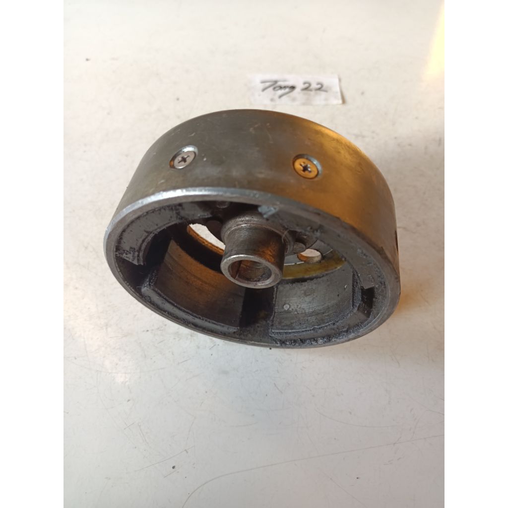 mahnit magnet Yamaha v 80 original