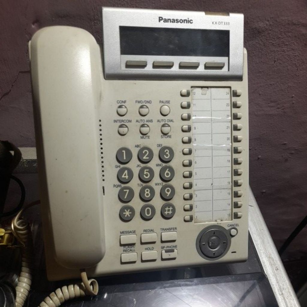 pesawat telepon panasonix kx-DT333