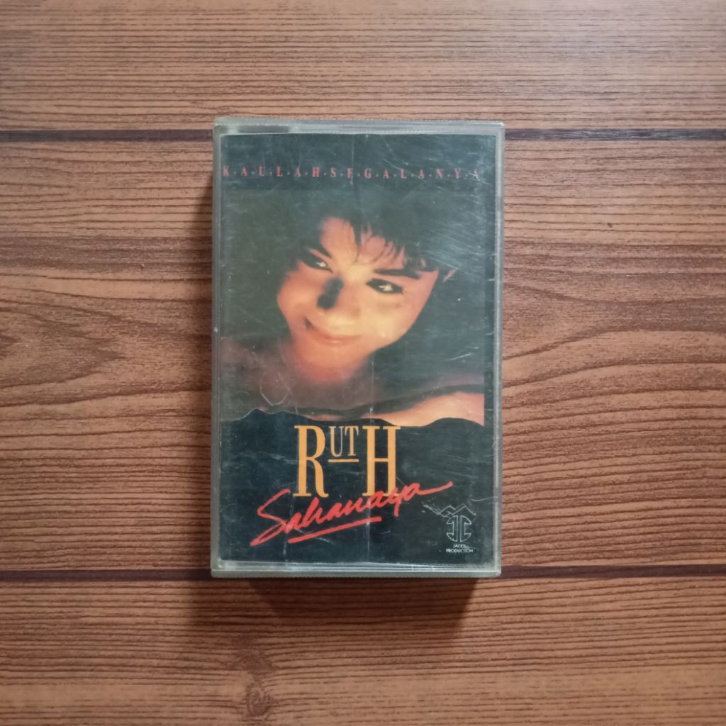 Kaset RUTH SAHANAYA Kau lah Segalanya