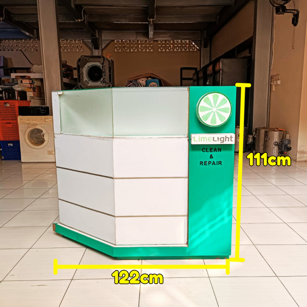 Mebel Etalase booth counter custom minimalis (berbahan multiplekHPL dengan akrilik) 122x111cm