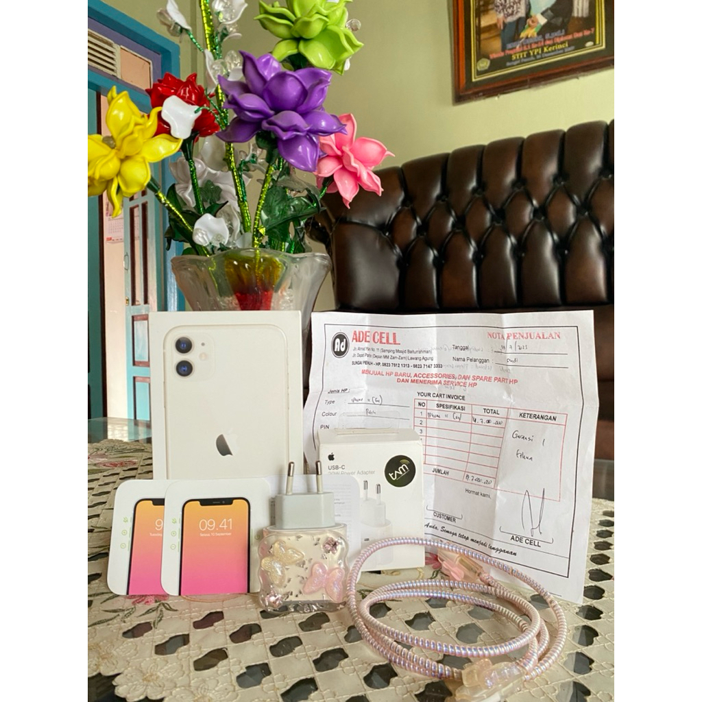 Apple iPhone 11 iBox 64 GB Fullset Sampai Nota (Softcase + Charger ORI)  IBOX