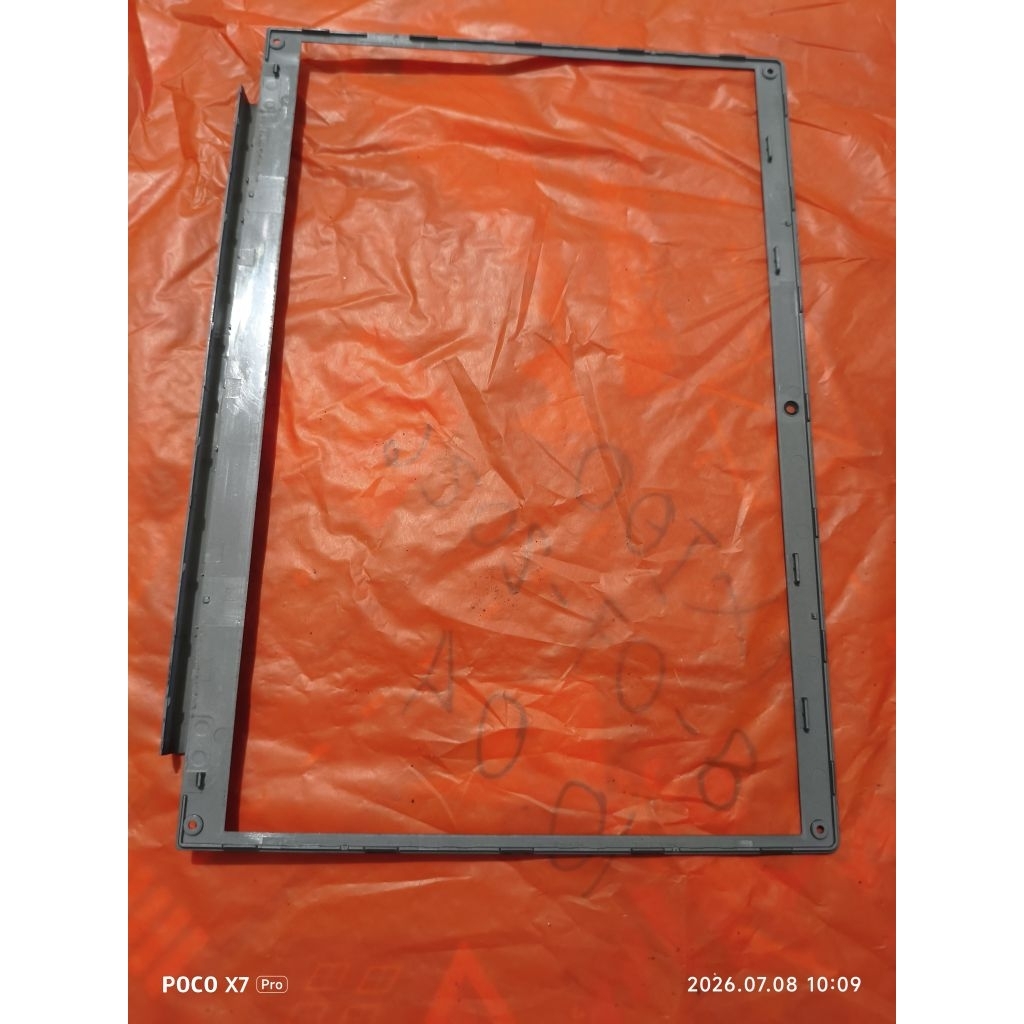 frame lcd depan Axioo mybook 14f ori