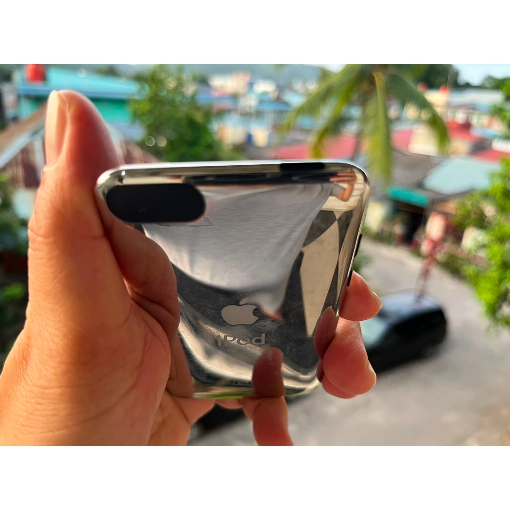 iPod Touch MC086 Musik MP3 Player Apple  WiFi Koleksi Apple Classic  Mulus Siap Pakai