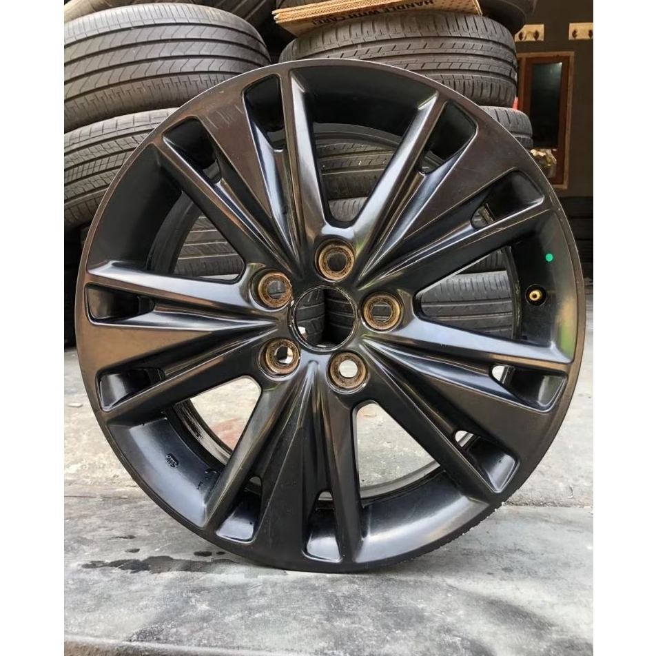 Velg Serep Venturer Black R17 PCD 5/114 kondisi bekas masih bagus