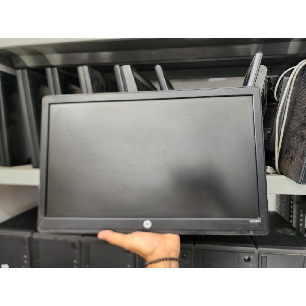 MONITOR PC 19" WIDESCREEN, TANPA KAKI, NORMAL