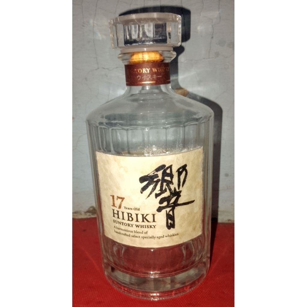 botol bekas minuman import hibiki 17 nondus untuk hiasan