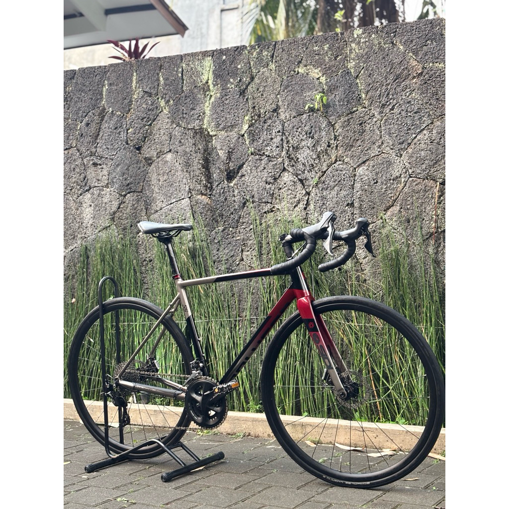 ROAD BIKE POLYGON STRATTOS S5D