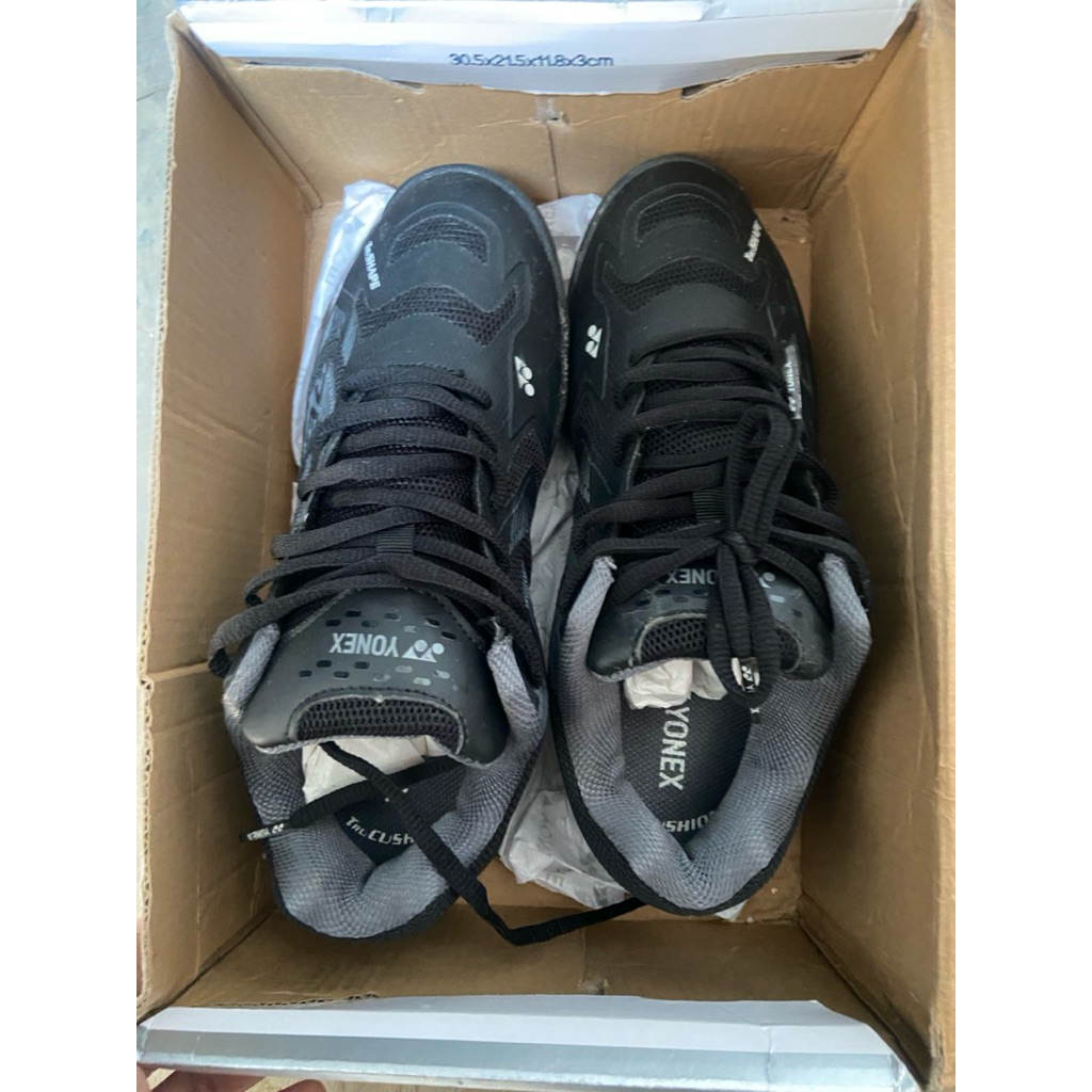 Yonex precision 2 black/grey