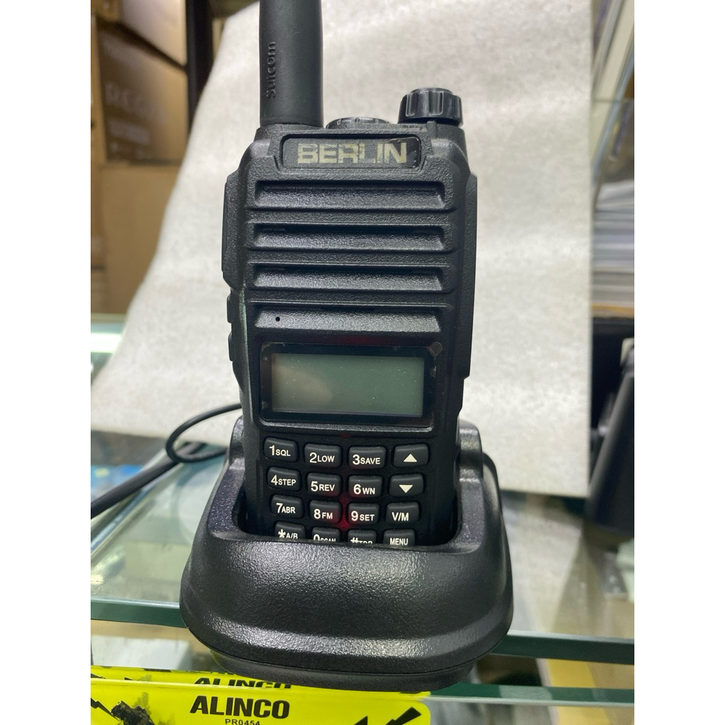 HT BERLIN BL FM 838 2 band bekas