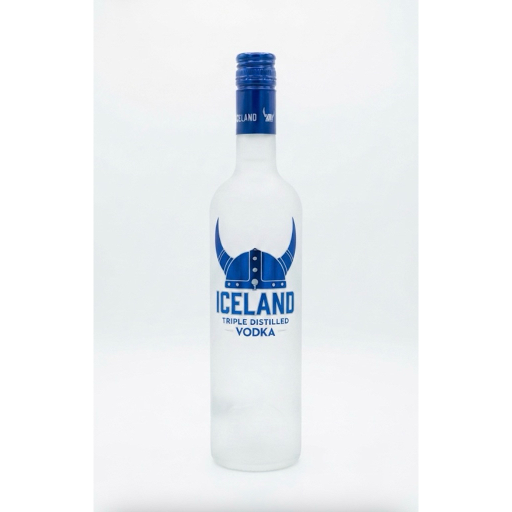 botol kosong bekas vodka iceland