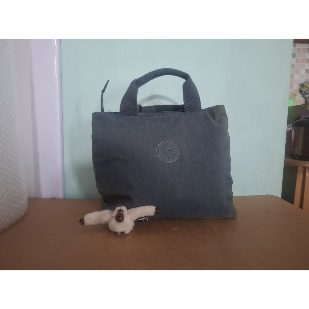 Preloved Shoulderbag Kipling Tas selempang bahu wanita warna dark blue