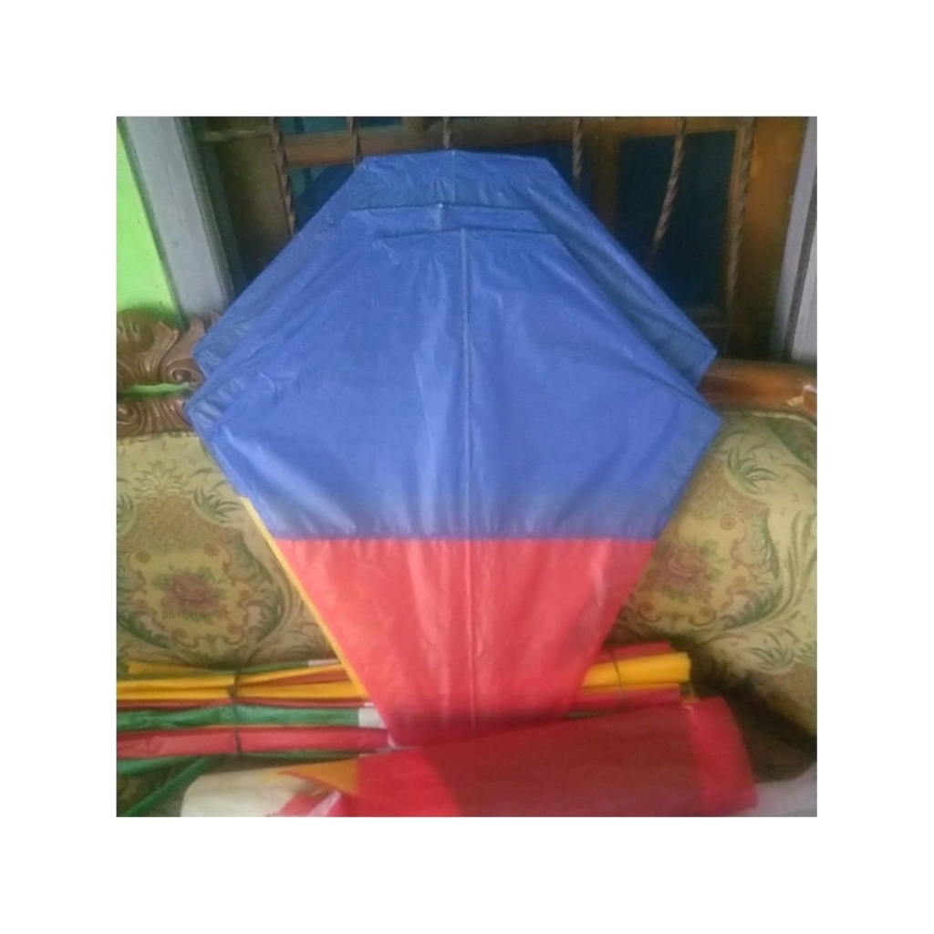 layangan Buntutan