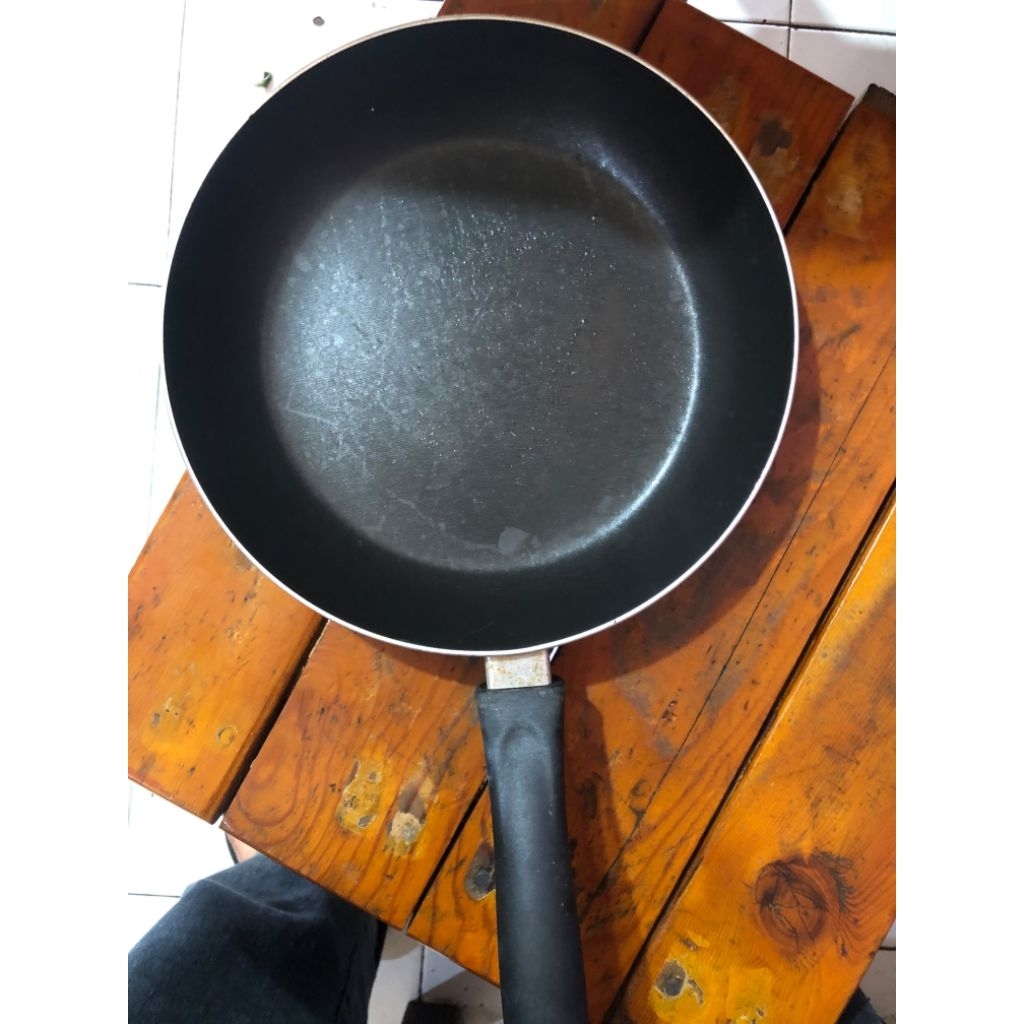 TEFLON MAXIM 24 CM - BEKAS