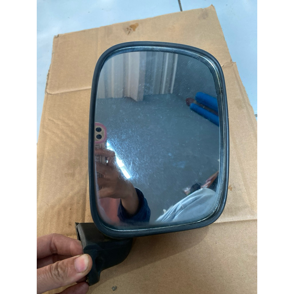 spion bagian kanan kijang super copotan mobil original