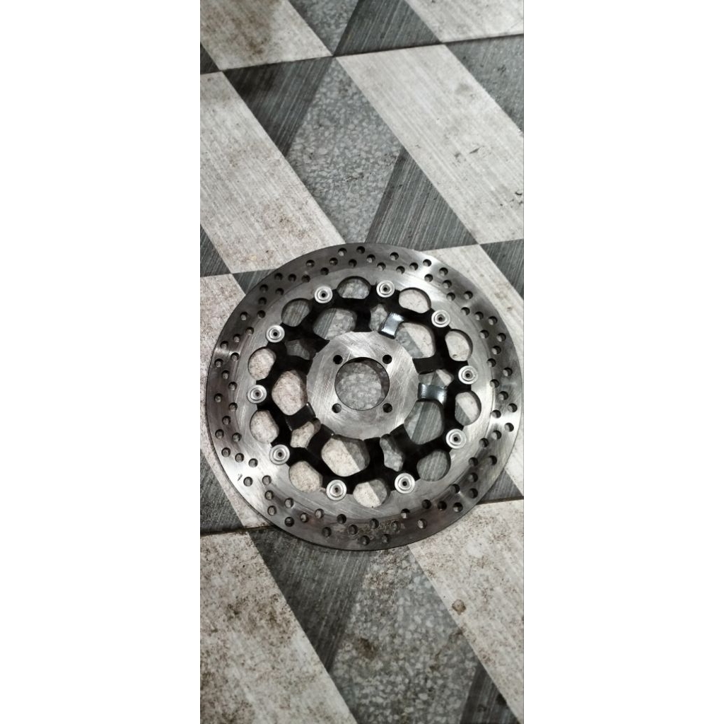piringan depan lebar 320