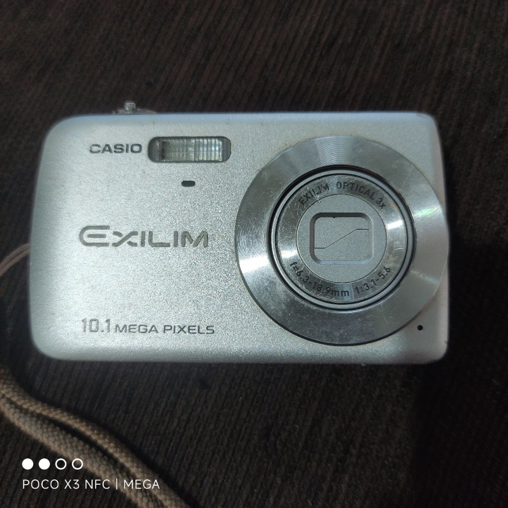 camera Digital Casio exilim EX-Z33