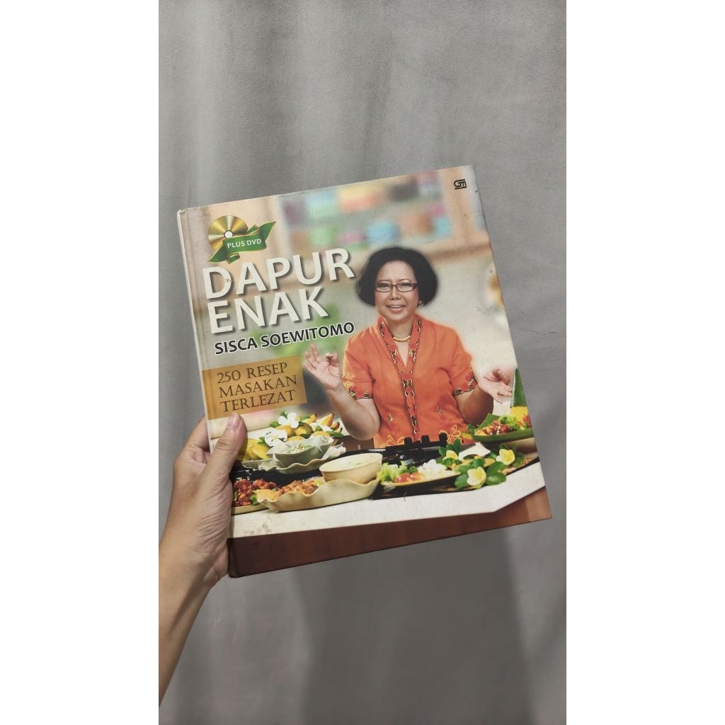 DAPUR ENAK SISCA SOEWITOMO