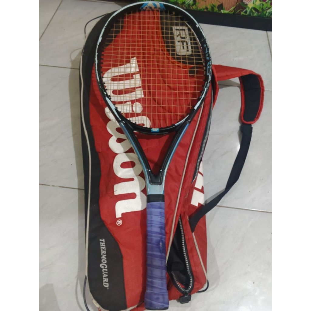 Raket tenis Wilson triad 3.0