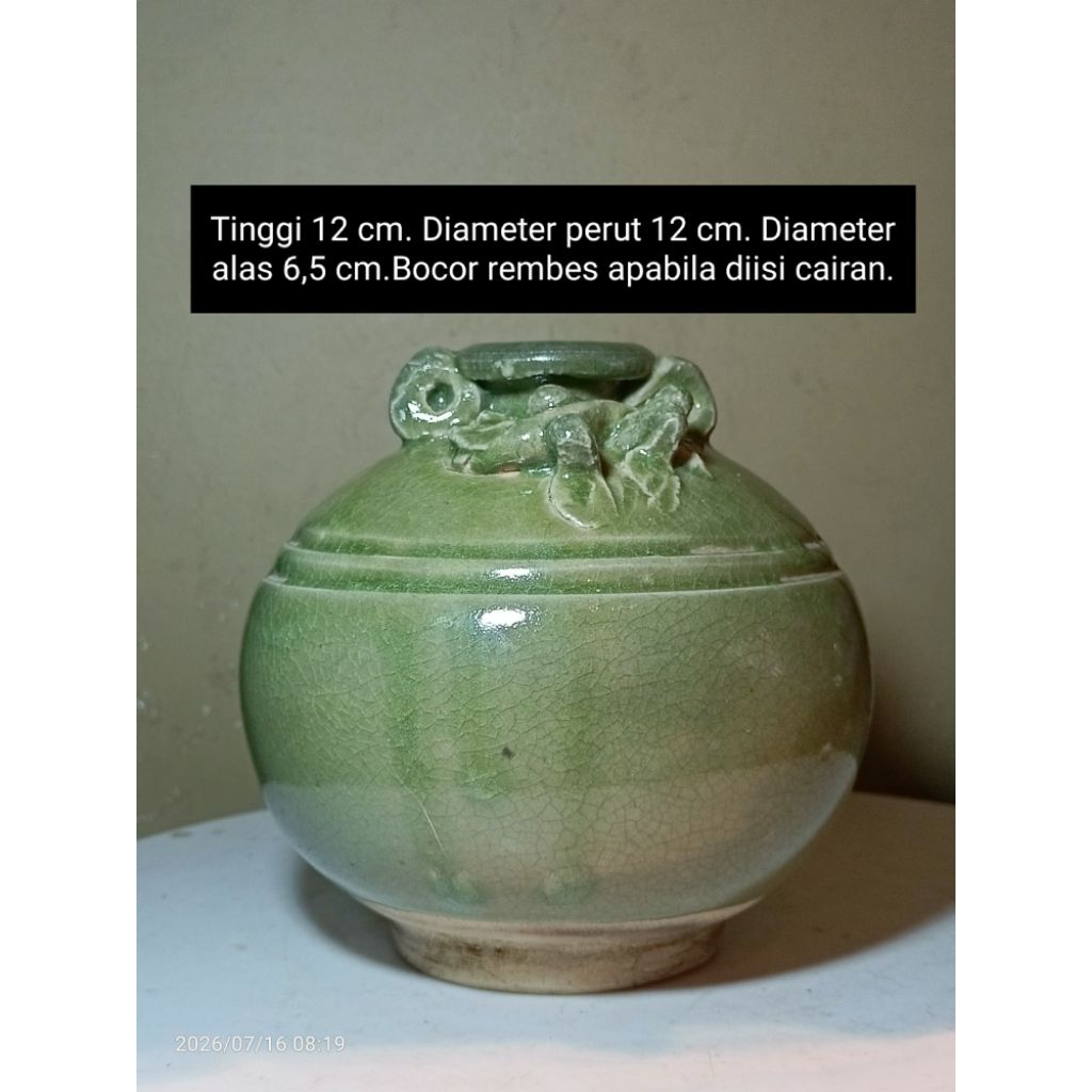 vas keramik naga timbul kelapa aceh hijau celadon saladon