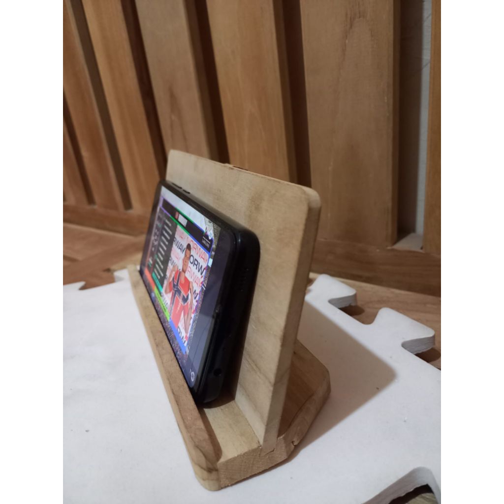 Holder HP Kayu