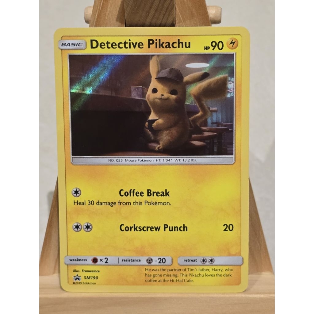 DETECTIVE PIKACHU HOLO ENGLISH PROMO CARD SM190