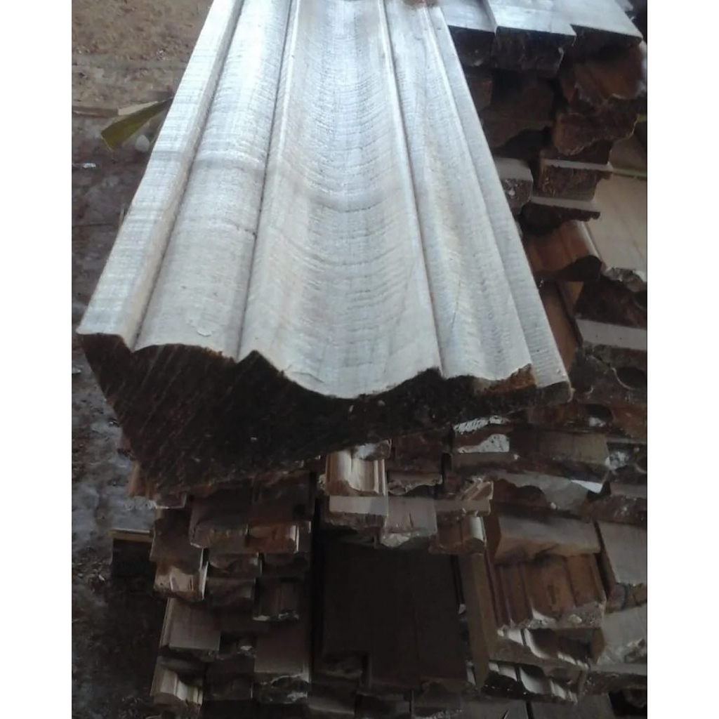 Kayu lis plafon 10 cm x 206 cm