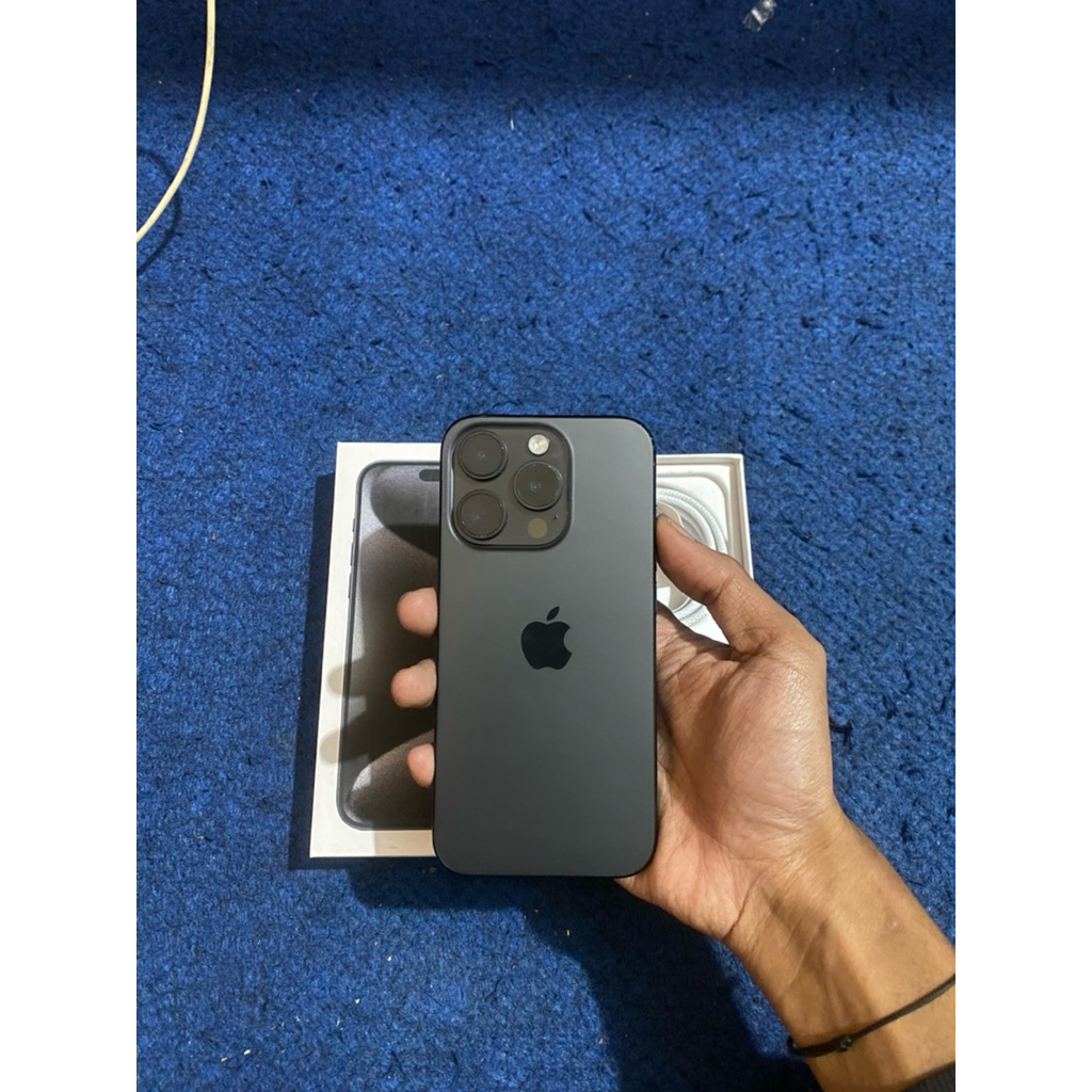 iphone 15 pro 256gb inter all provider fullsetbox second like new free adaptor