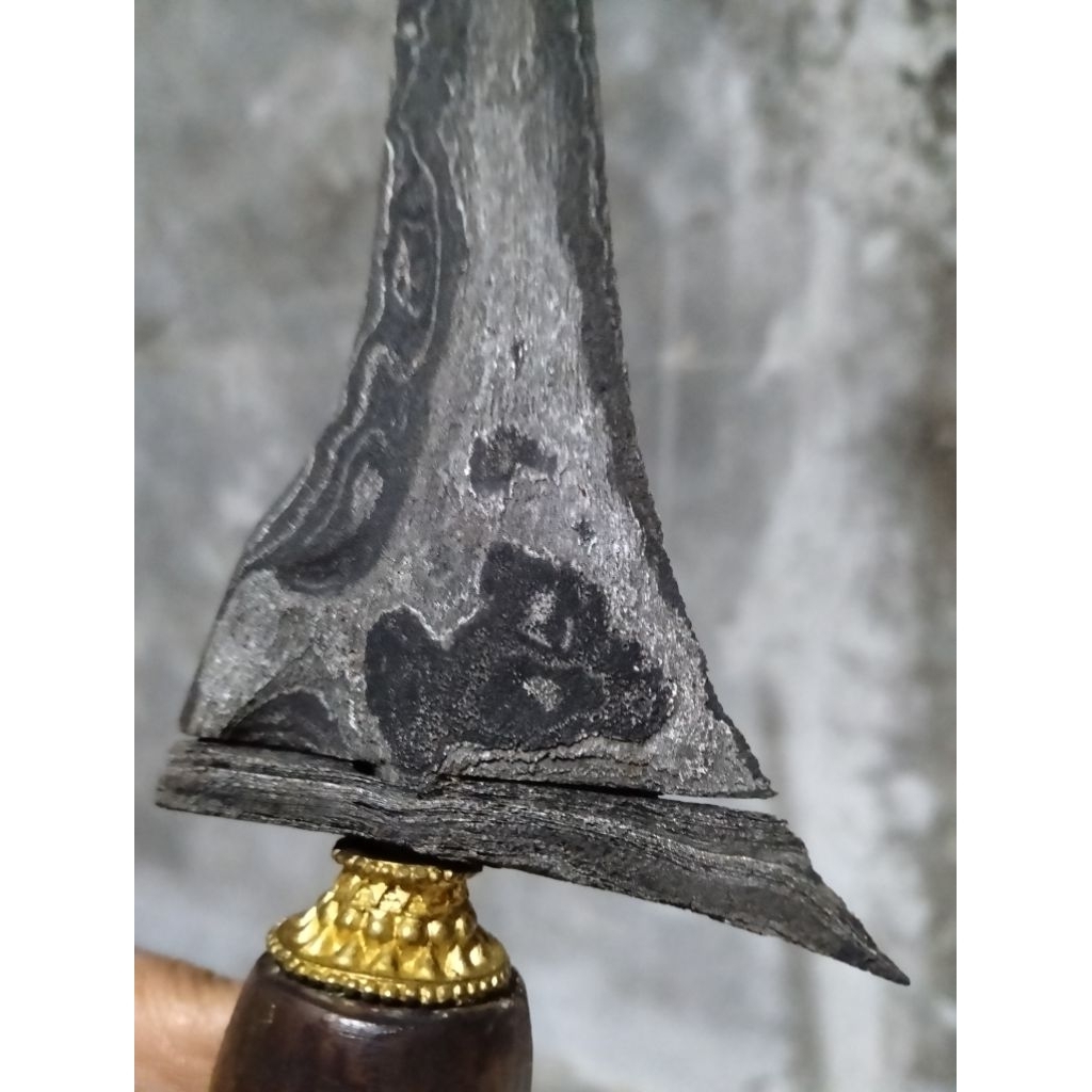 keris tilam upih/pamor wengkon isen