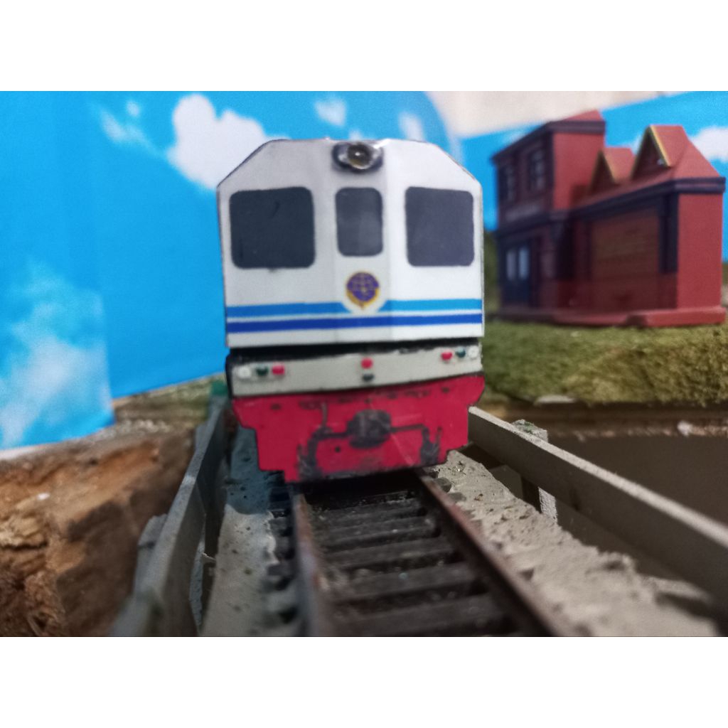 [BERMESIN] Locomotif BB203 02