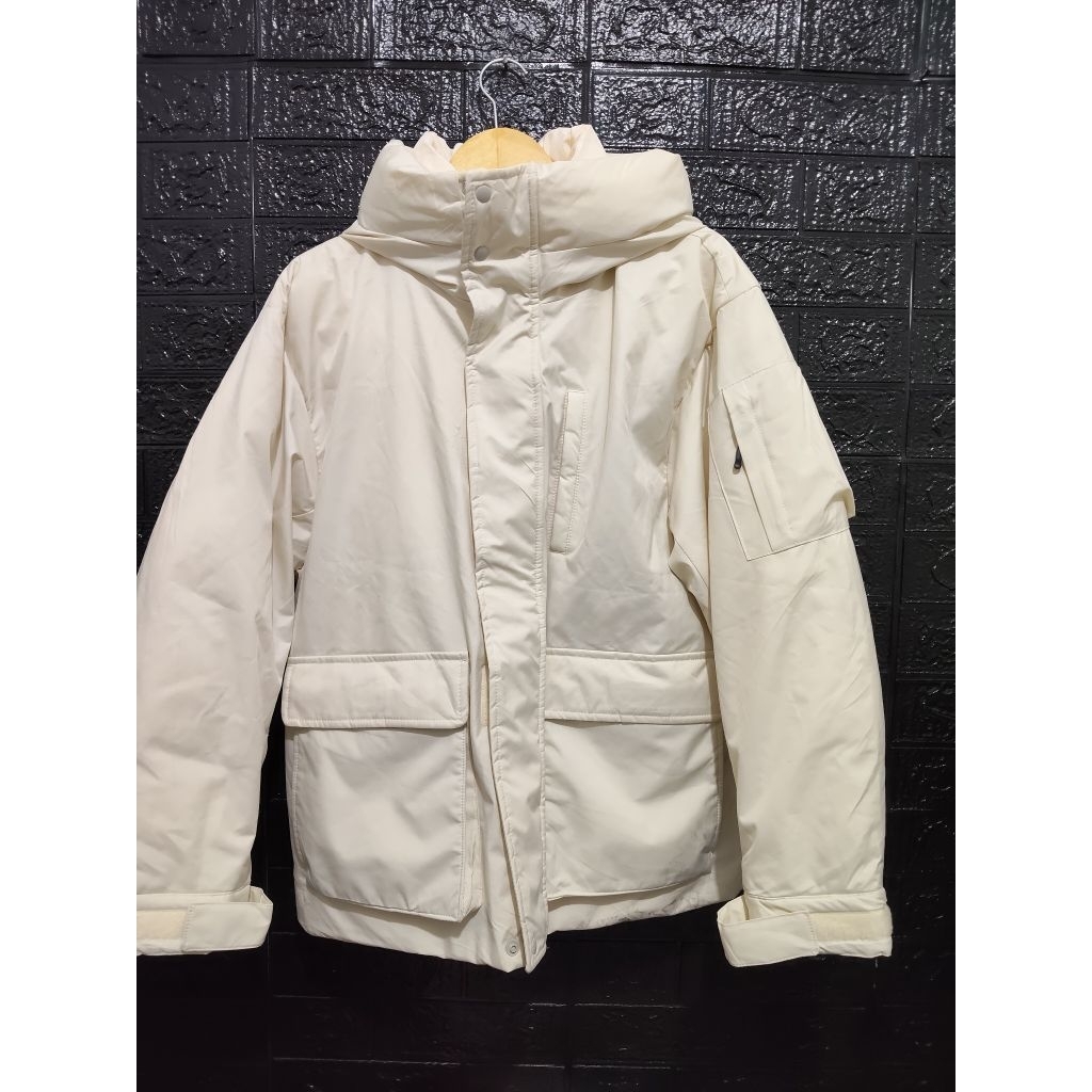 GU active Uniqlo  Heat Padded lined Winter Jacket off white