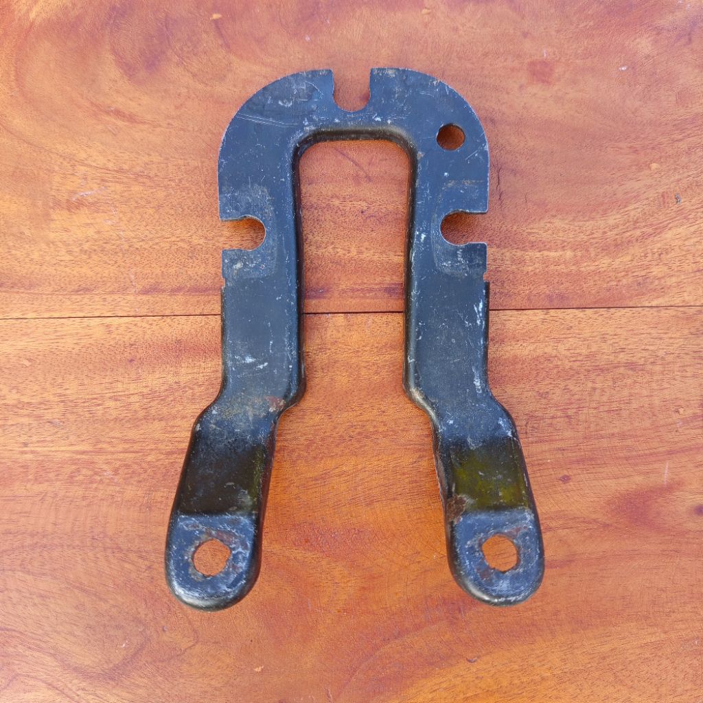 BRACKET BREKET SPEEDOMETER YAMAHA RXZ ORIGINAL