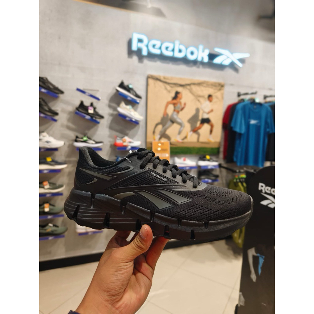 [K] Sepatu Reebok Zig Dynamica “Black”