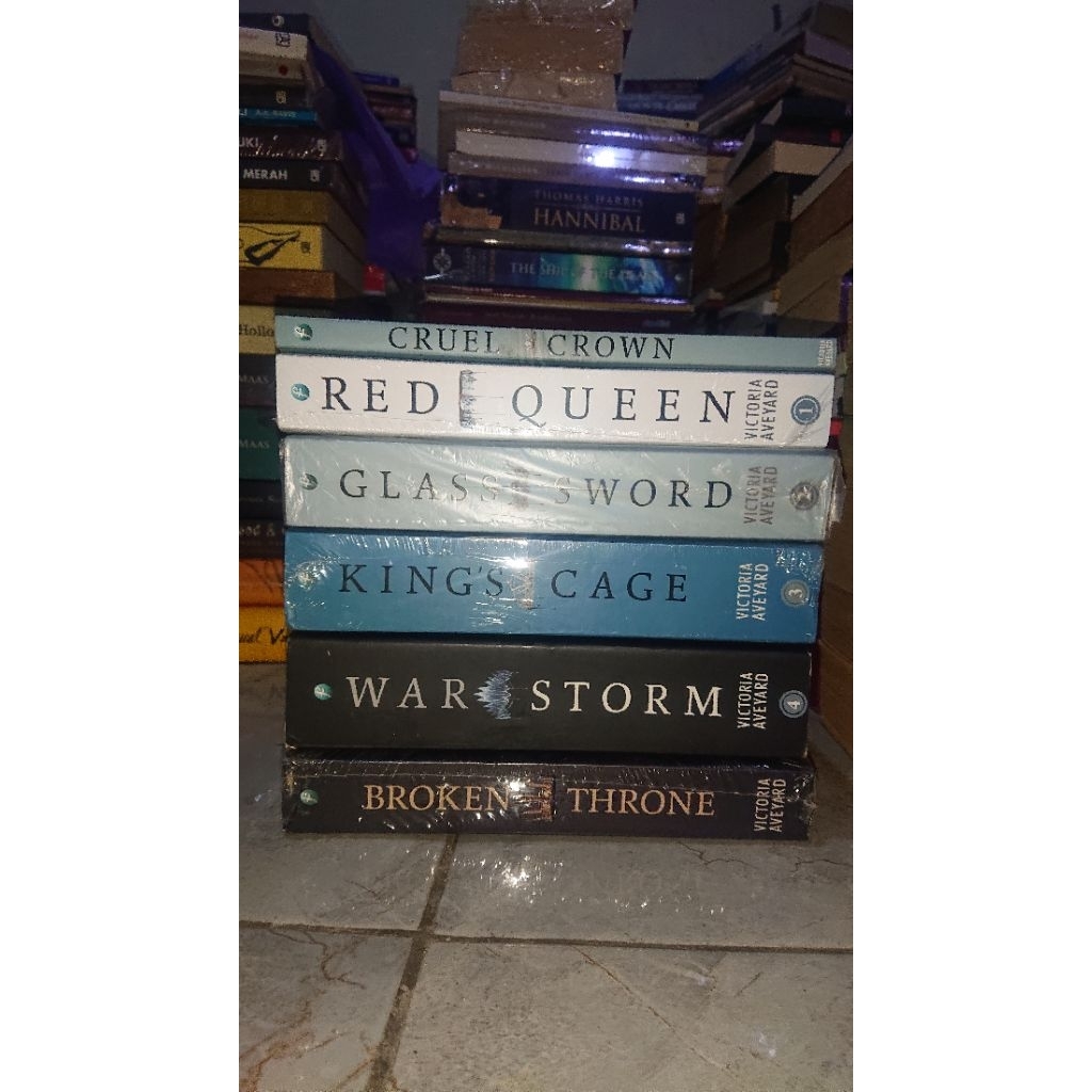 Victoria Aveyard - Cruel Crown | Red Queen | War Storm | Broken Throne | Glass Sword | Kings Cage
