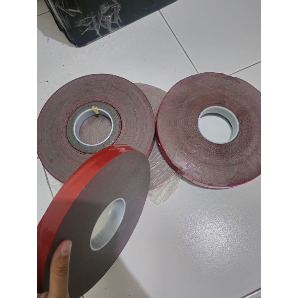 Double Tape VHB (warna abu)