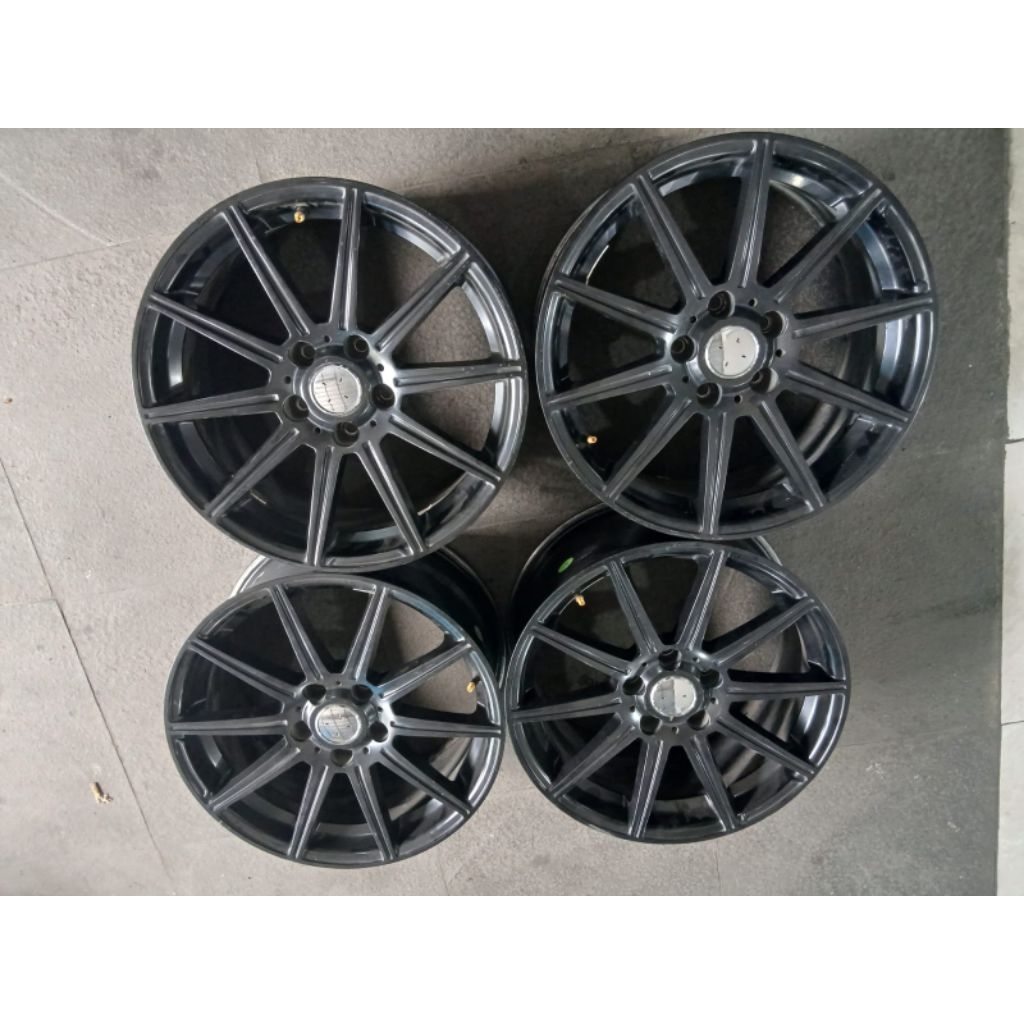 LUBECK R17 X7,5 5X112 ET35 BLACK