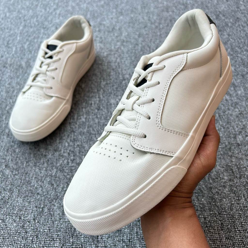 Sepatu DC SHOES Court Graffik Size 44 Panjang Insole 28.5 cm