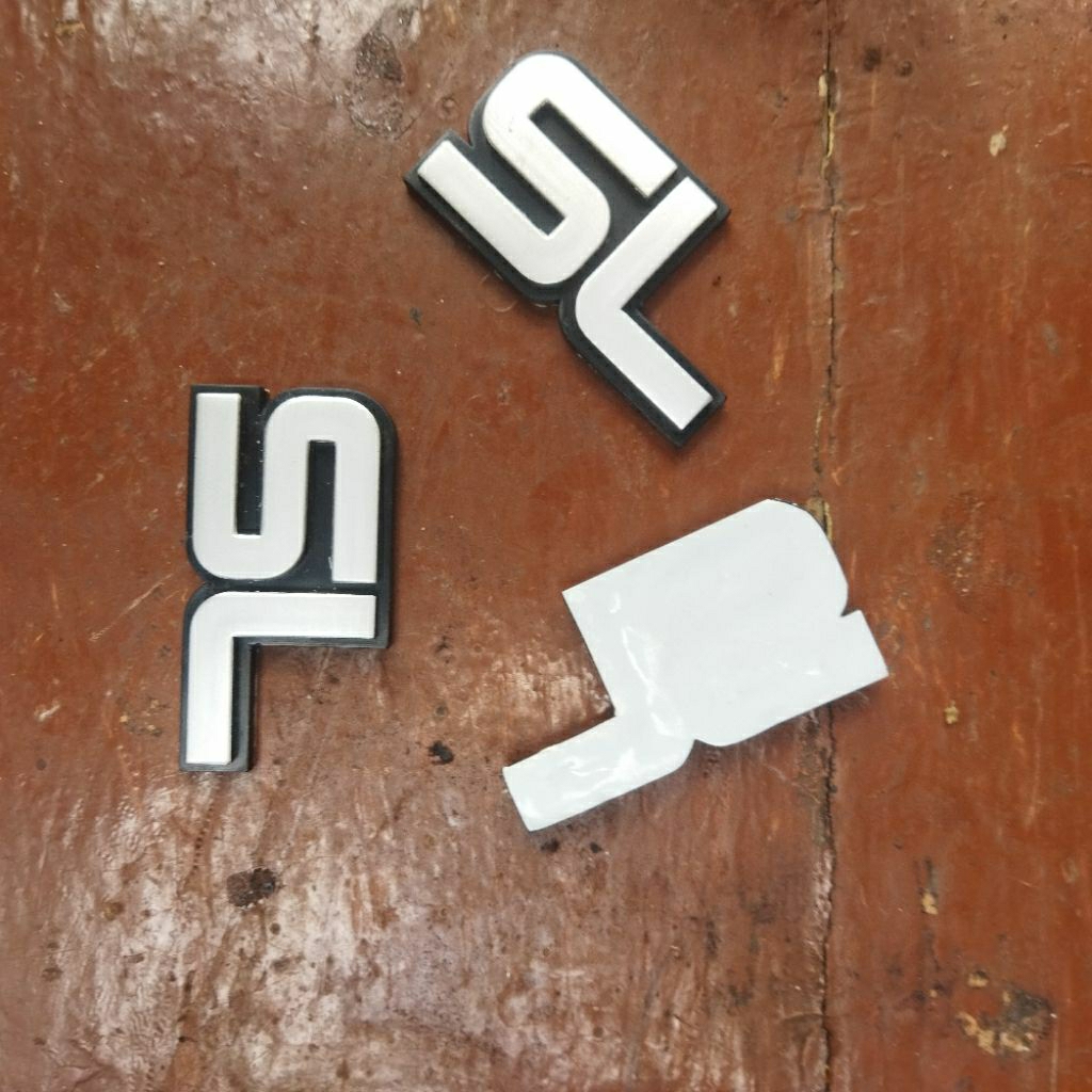 emblem sl mitsubishi lancer