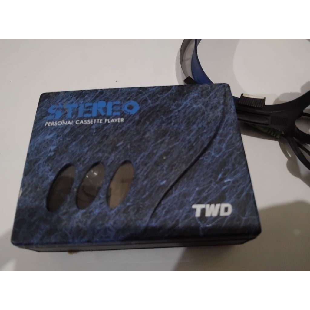 Walkman merk stereo  dan headphone second