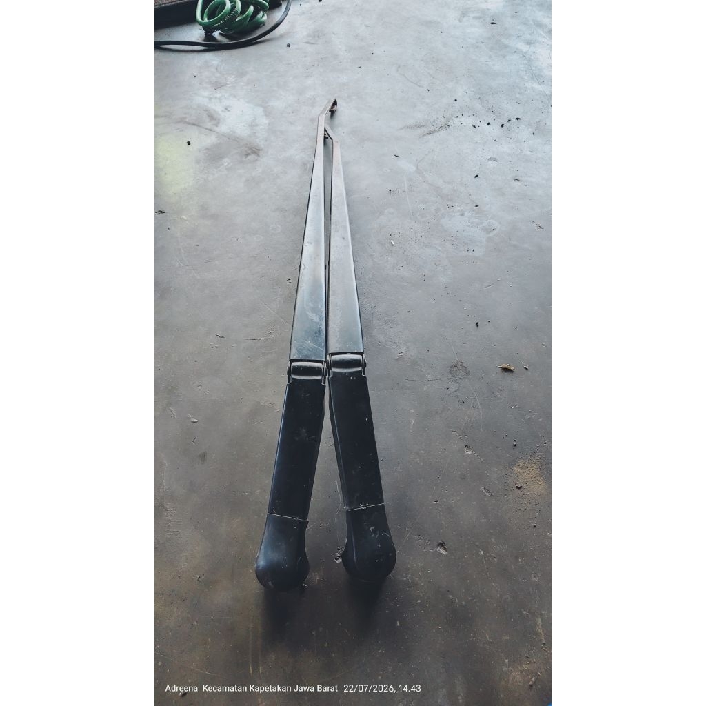 Tangkai wiper Honda Odyssey Ra6 Ra8
